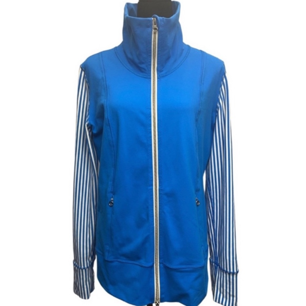 9/10 lightly used Lululemon zip up jacket in excellent condition